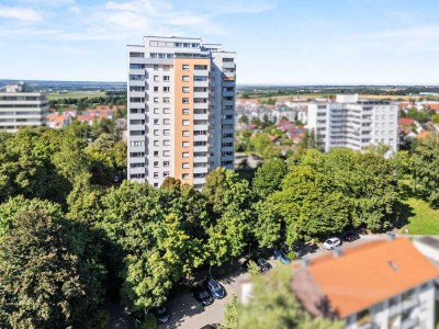 Atemberaubend! Gemütliche 3,5 Zimmer-Eigentumswohnung über den Dächern von Laupheim