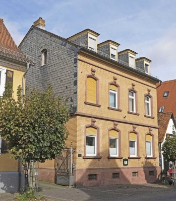 schöne helle u. zentral gelegene Wohnung