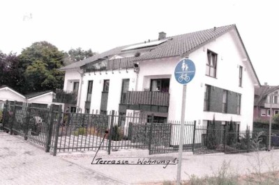 Stilvolle, nge, helle  3-Zimmer Wohnung (Nr.3) mit Balkon mit Südausrichtung. Pulheim