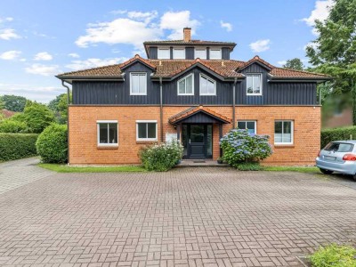Charmante und gut geschnittene 3-Zimmer-Maisonette-Wohnung mit Süd-Loggia in Hamburg-Bergstedt