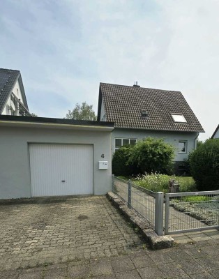 Freistehendes Haus mit großem Grundstück