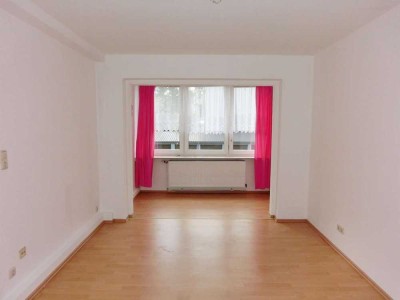 Nette Nachmieterin gesucht - Helle und freundliche 2 ZKB Wohnung mit Balkon in der Südstadt