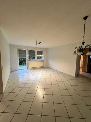 Helle 4-Zimmer EG Wohnung mit Balkon und Garage in Alsdorf