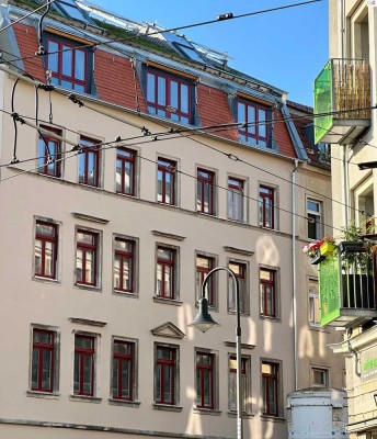 Bezugsfreie 3- Zimmer-Wohnung in liebevoll sanierten Altbau