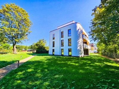 ERSTBEZUG: Großzügige 4-Zimmer-Neubauwohnung mit neuer Einbauküche und sonnigen Balkon