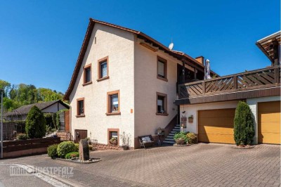 Gepflegtes Einfamilienhaus mit Fernblick in Bundenthal zu verkaufen.