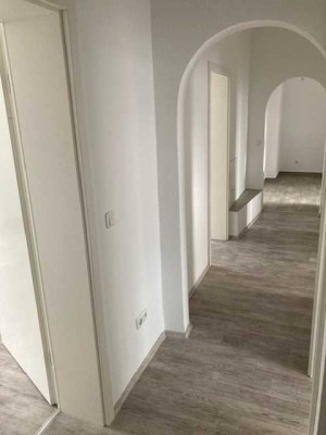 3 1/2 Zimmer-Wohnung mit Balkon und EBK in Aschaffenburg