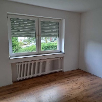 Stilvolle, renovierte 4-Raum-Erdgeschosswohnung mit Terasse in Heinsberg