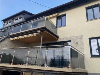 Attraktive, helle 3-Zimmer-Wohnung mit Balkon in Wiesbaden-Frauenstein, Nähe HSK