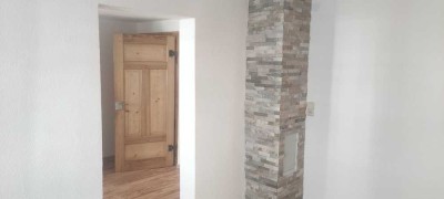 Schöne helle kleine zwei Zimmer Wohnung