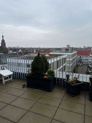 Stilvolle 2-Zimmer-Wohnung mit großem Balkon in Rastatt