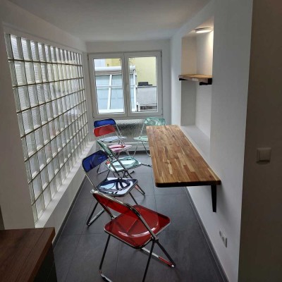 5 WG-Zimmer 17 bis 22 Qm, Küche, Essecke, 2 Duschbäder/WC, 2 WC, Darmstadt Stadtmitte