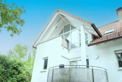 Charmante 2-Zimmer-Wohnung mit Loggia und Tiefgaragenstellplatz