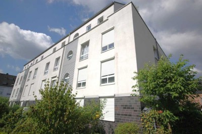 Helle und gut geschnittene Dreizimmerwohnung in ruhiger Lage mit modernem Wohnambiente