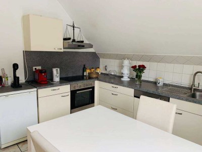 Darmstadt 65 qm Wohnung mit Balkon/ 2 Zimmer