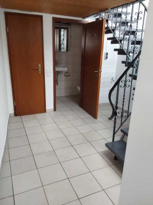 Schöne vier Zimmer Wohnung in Weisenheim am Sand