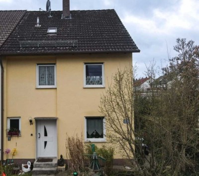 +++ REIHENECKHAUS IN NECKARHAUSEN ZUM VERKAUF - GROSSER GARTEN NACH SÜD-WEST AUSGERICHTET +++