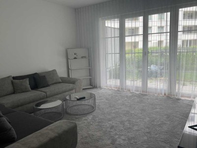 Exklusive 2-Zimmer-Souterrain-Wohnung-gehobene Innenausstattung mit Terrasse und EBK in Mitte