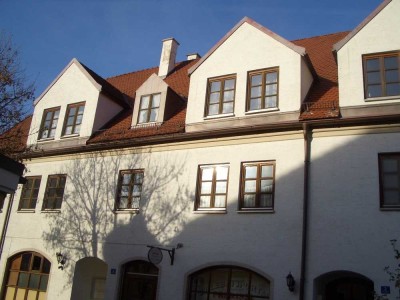 Freundliche 2 Zi.-Whg. mit EBK direkt im Zentrum von Ampfing