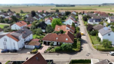 EINZIGARTIGES EINFAMILIENHAUS MIT ENDLOSEM RAUMANGEBOT IN NERSINGEN/STRASS!