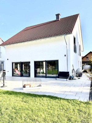 Tolle Gelegenheit - Modernes  Einfamilienhaus mit großem Garten in Wangen - OT zu verkaufen