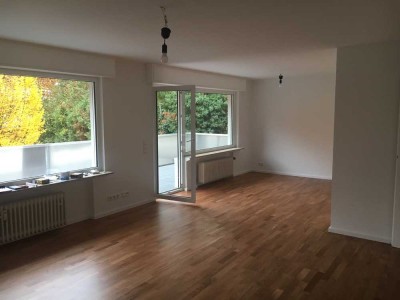 Schöne 3 Zimmerwohnung (1OG), Dichterviertel, ab sofort, Bezug nach Renovierung
