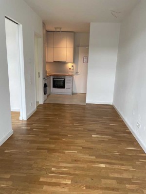 1,5 Zi-Neubauwohnung mit EBK & Terrasse in Tiergarten – unmöbliert