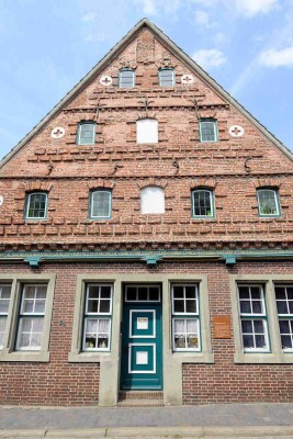 Historisches Stadthaus mit Einliegerwohnung, zum Eigennutz o. als lukratives Anlageobjekt (10fach+)