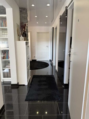 Einziehen & Wohlfühlen: Möblierte 3,5-Zimmer-Wohnung in LU-Süd“