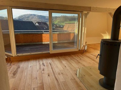 Extravagante 4-Zi-Maisonette-Whg. mit Loggia und Dachterrasse