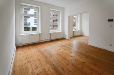 Helle Altbauwohnung im Hochparterre mit eigenem Zugang zum Garten und Hamburger Dielenboden!