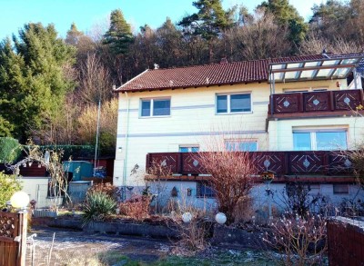 Landstuhl - Geräumiges Ein- / Zweifamilienhaus mit zwei Garagen