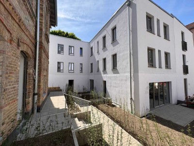ERSTBEZUG im EIGENEN TOWNHOUSE - ca. 178 m² - 2025: 5-Zi, 4 Etagen, TERRASSE + GARTEN