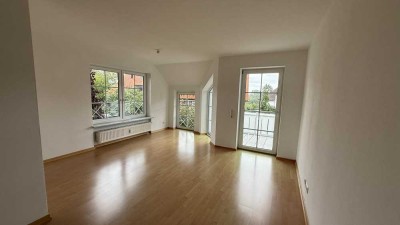 Helle 3-Zimmer Wohnung mit Balkon in Probstried