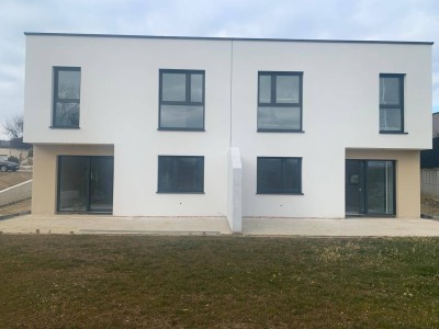 Neuer Preis ! Exquisite Doppelhaushälfte in sehr schöner ruhiger Siedlungslage (Haus links) Beste Baumeisterqualität !
