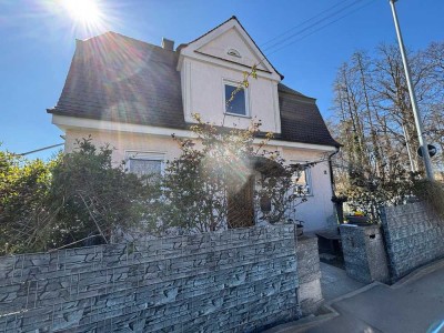 tolle Villa in Babenhausen Oberstadt für Altbauliebhaber – innen gut saniert – 2 Garagen