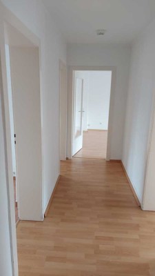 Modernisierte 3-Raum-Wohnung mit Balkon in Essen