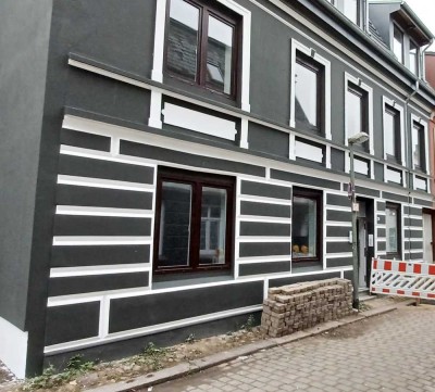 all inkl. Miete , wunderschöne kernsanierte 1-Zimmer Wohnung zentral in Flensburg