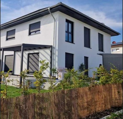 NEUBAU: Moderne, exklusive Doppelhaushälfte mit fünf Zimmern im Neubaugebiet in Oberhausen