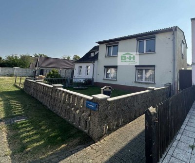 TOP Preiswertes sanierungsbedürftiges Eigenheim DHH bei Zörbig in Löberitz Wfl. 126 qm 4 Zimmer