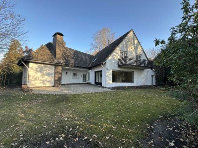 HANN. - ISERNHAGEN-SÜD: Charmantes familienfreundliches Einfamilienhaus m.gr. Grundstück