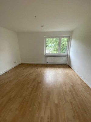 Renovierungsbedürftige 3-Zimmer Wohnung mit Potenzial
