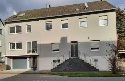 Exklusives Mehrgenerationenobjekt (1EFH und 1MFH) nahe der luxemburgischen Grenze