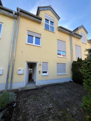 Reihenhaus mit Terrasse und Balkon im Zentrum von KL