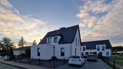 Kernsaniertes Einfamilienhaus
Kapitalanlage! 2 Generationenhaus!