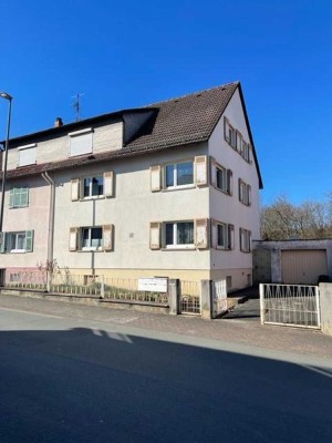 3 Zimmer DG-ETW mit Garage und Gartenmitbenutzung in 3 Familienhaus