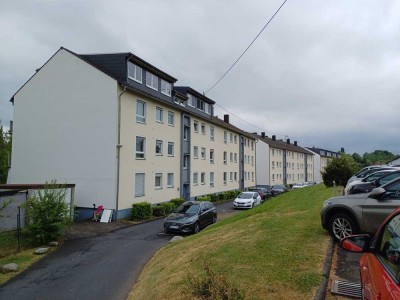 Helle 3-Zimmer-Wohnung mit Balkon in zentraler Lage - ruhig, gepflegt & gut angebunden.