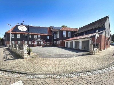 Moderniesiertes Mehrfamilienhaus mit Gasthaus, Biergarten & Kegelbahn