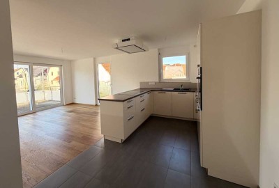 Elegante 4-Zimmer-Wohnung mit Balkon in Ehningen Baujahr 2019