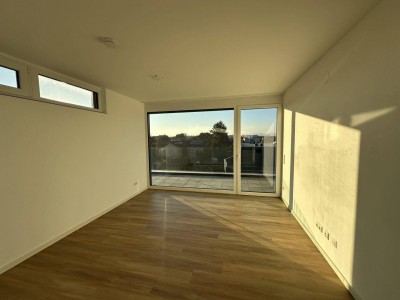 UNBEFRISTET: 2-Zimmer-DG inkl. großer Terrasse ab NOVEMBER!